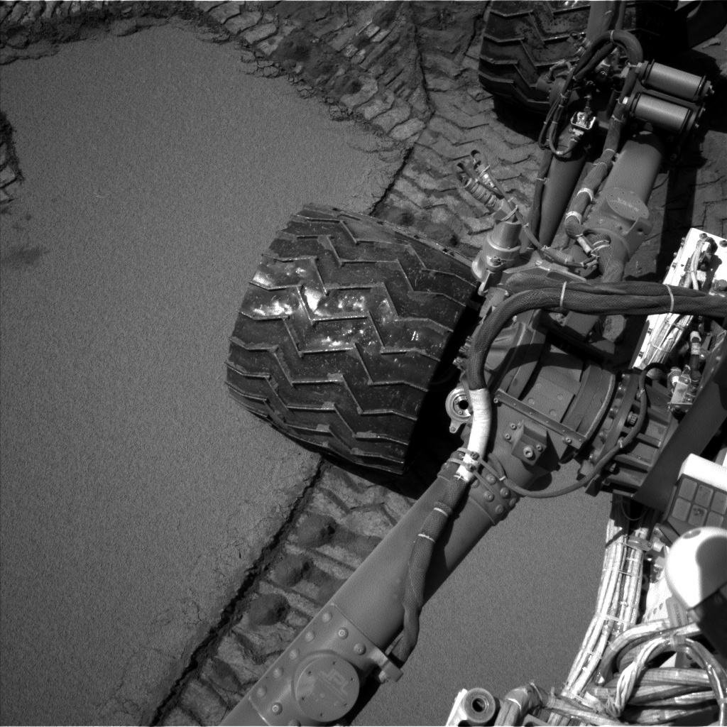 Nasa's Mars rover Curiosity acquired this image using its Left Navigation Camera on Sol 533, at drive 268, site number 26