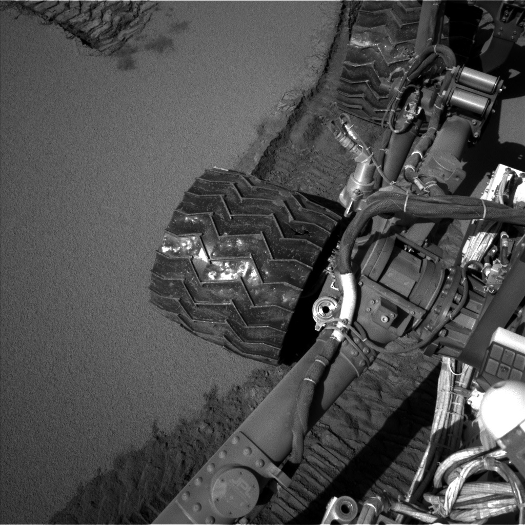 Nasa's Mars rover Curiosity acquired this image using its Left Navigation Camera on Sol 535, at drive 300, site number 26