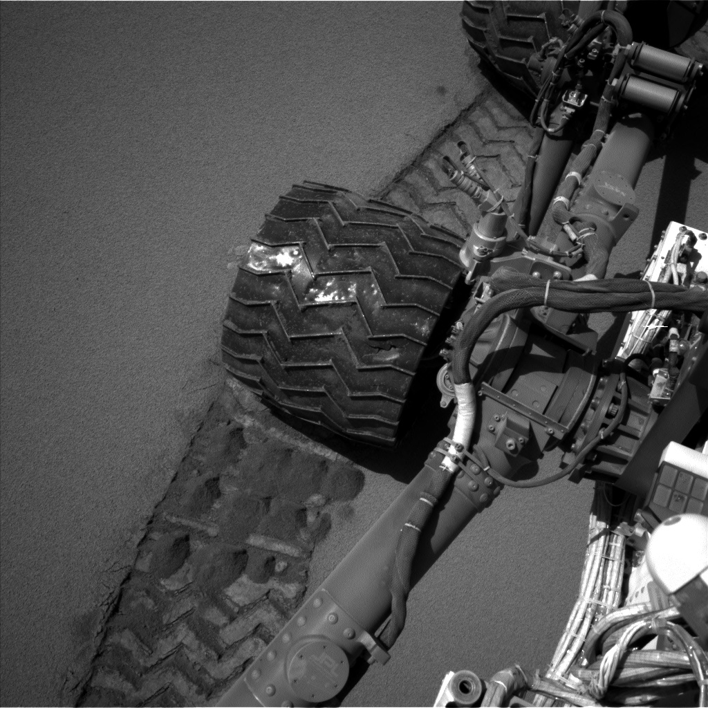 Nasa's Mars rover Curiosity acquired this image using its Left Navigation Camera on Sol 535, at drive 320, site number 26