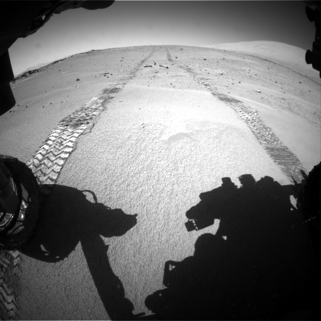 Nasa's Mars rover Curiosity acquired this image using its Front Hazard Avoidance Camera (Front Hazcam) on Sol 547, at drive 294, site number 27