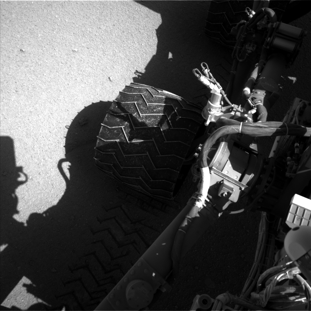 Nasa's Mars rover Curiosity acquired this image using its Left Navigation Camera on Sol 547, at drive 420, site number 27