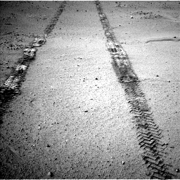 Nasa's Mars rover Curiosity acquired this image using its Left Navigation Camera on Sol 547, at drive 450, site number 27