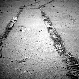 Nasa's Mars rover Curiosity acquired this image using its Left Navigation Camera on Sol 548, at drive 610, site number 27