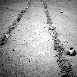 Nasa's Mars rover Curiosity acquired this image using its Left Navigation Camera on Sol 548, at drive 676, site number 27