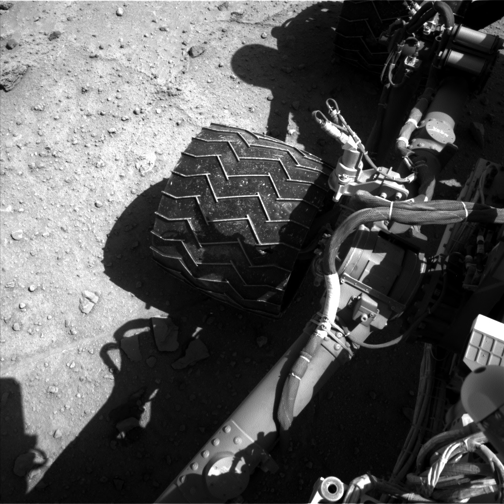 Nasa's Mars rover Curiosity acquired this image using its Left Navigation Camera on Sol 548, at drive 778, site number 27