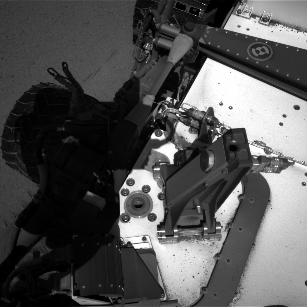 Nasa's Mars rover Curiosity acquired this image using its Right Navigation Camera on Sol 548, at drive 580, site number 27