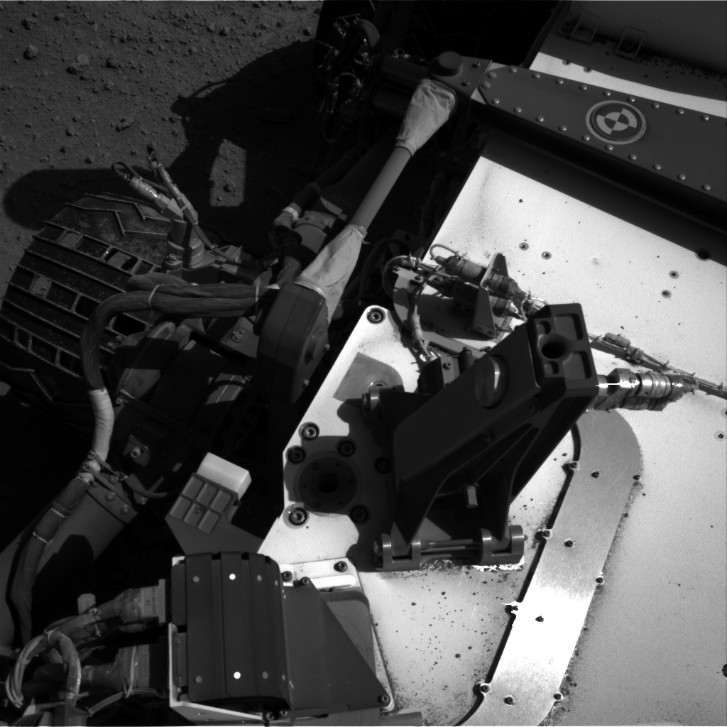 Nasa's Mars rover Curiosity acquired this image using its Right Navigation Camera on Sol 548, at drive 856, site number 27