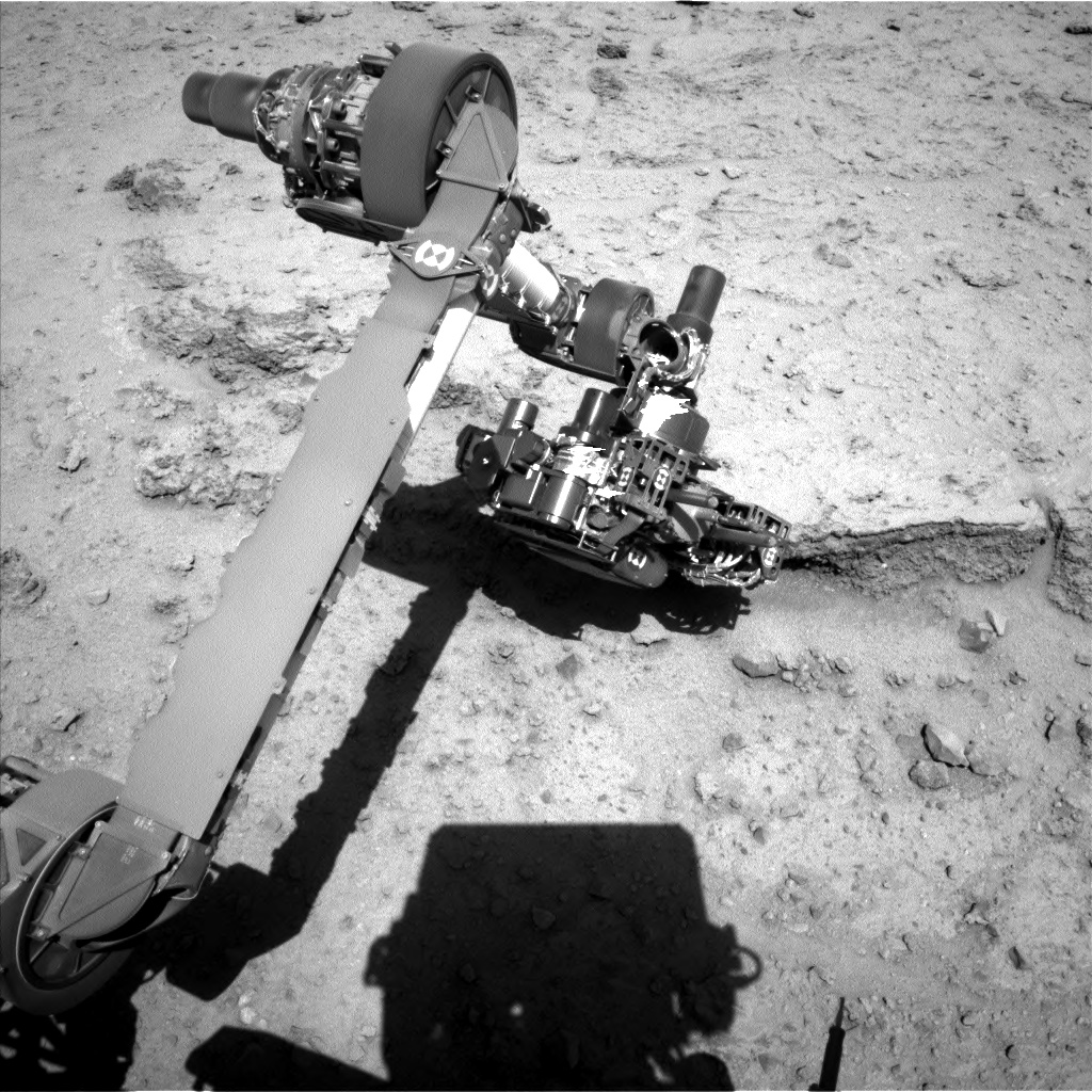 Nasa's Mars rover Curiosity acquired this image using its Left Navigation Camera on Sol 550, at drive 1004, site number 27