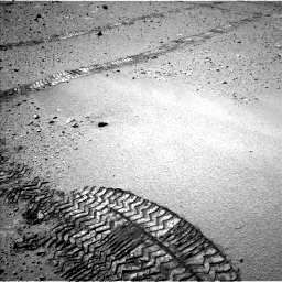 Nasa's Mars rover Curiosity acquired this image using its Left Navigation Camera on Sol 552, at drive 1154, site number 27