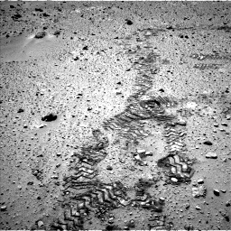 Nasa's Mars rover Curiosity acquired this image using its Left Navigation Camera on Sol 552, at drive 1178, site number 27