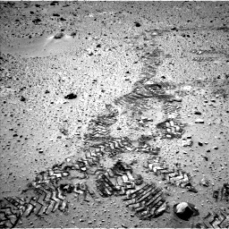 Nasa's Mars rover Curiosity acquired this image using its Left Navigation Camera on Sol 552, at drive 1184, site number 27