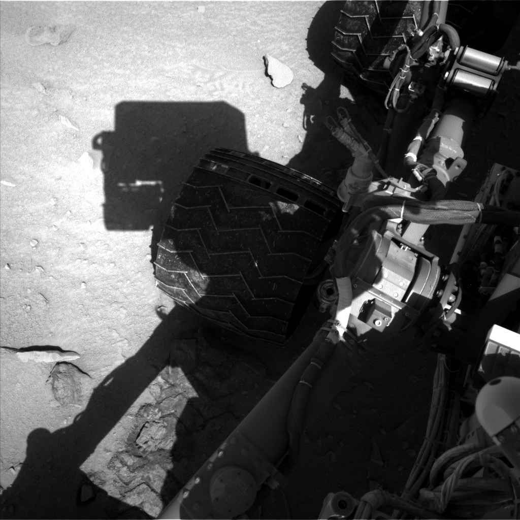Nasa's Mars rover Curiosity acquired this image using its Left Navigation Camera on Sol 552, at drive 1250, site number 27