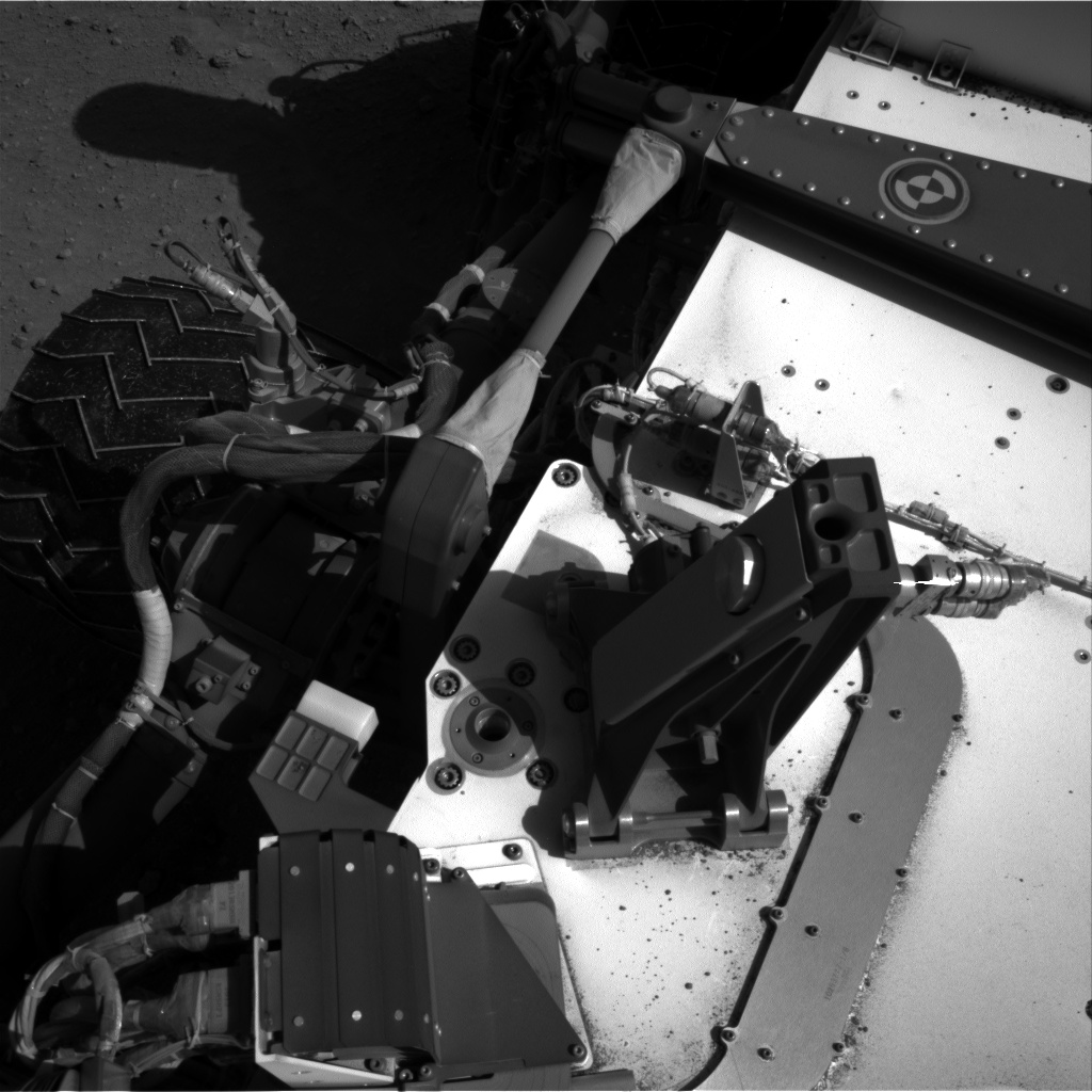 Nasa's Mars rover Curiosity acquired this image using its Right Navigation Camera on Sol 552, at drive 1400, site number 27
