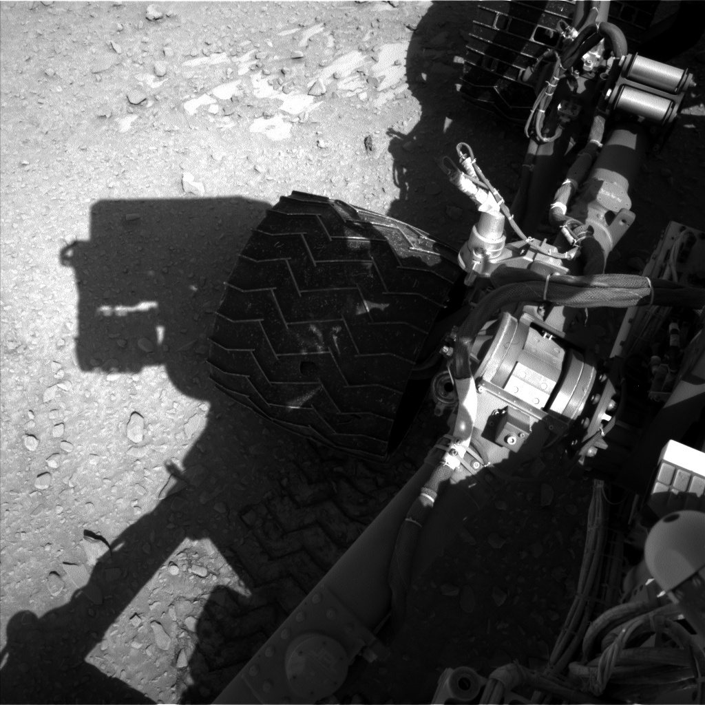 Nasa's Mars rover Curiosity acquired this image using its Left Navigation Camera on Sol 553, at drive 96, site number 28
