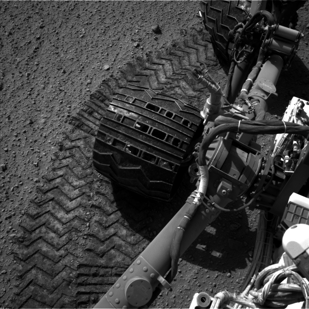 Nasa's Mars rover Curiosity acquired this image using its Left Navigation Camera on Sol 553, at drive 240, site number 28