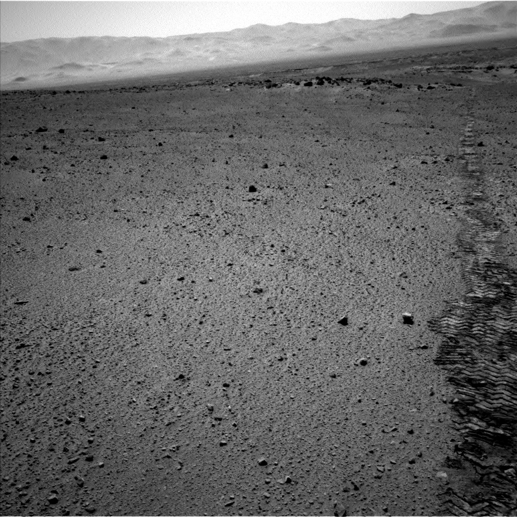 Nasa's Mars rover Curiosity acquired this image using its Left Navigation Camera on Sol 560, at drive 914, site number 28