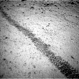 Nasa's Mars rover Curiosity acquired this image using its Left Navigation Camera on Sol 561, at drive 1236, site number 28