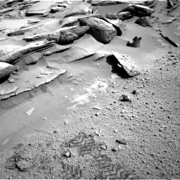 Nasa's Mars rover Curiosity acquired this image using its Right Navigation Camera on Sol 586, at drive 816, site number 30