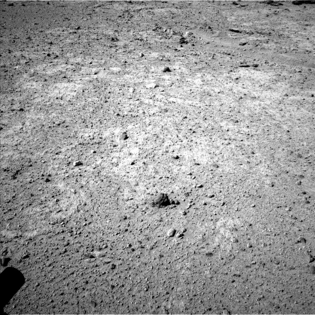 Nasa's Mars rover Curiosity acquired this image using its Left Navigation Camera on Sol 587, at drive 910, site number 30
