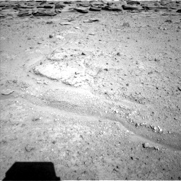 Nasa's Mars rover Curiosity acquired this image using its Left Navigation Camera on Sol 587, at drive 922, site number 30
