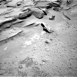 Nasa's Mars rover Curiosity acquired this image using its Right Navigation Camera on Sol 587, at drive 832, site number 30