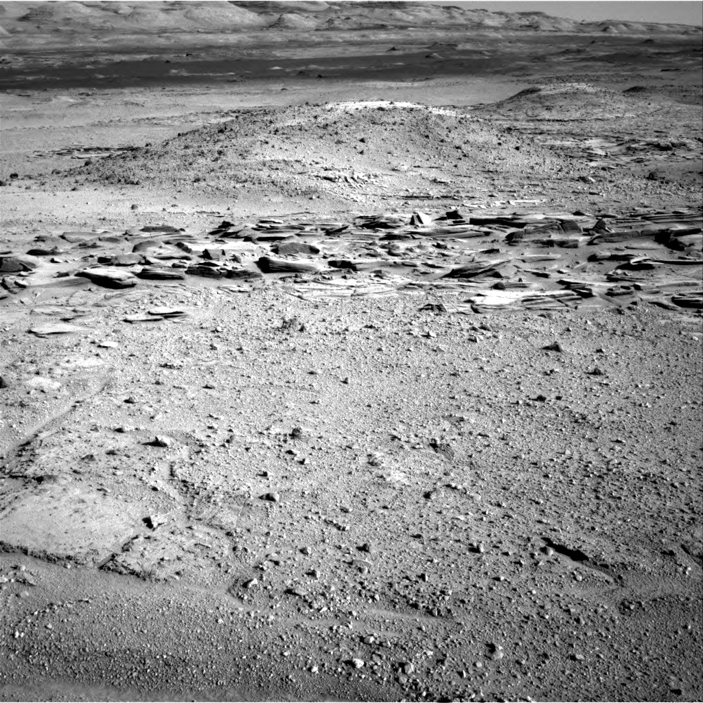 Nasa's Mars rover Curiosity acquired this image using its Right Navigation Camera on Sol 587, at drive 938, site number 30