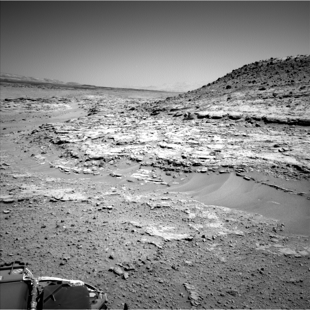 Nasa's Mars rover Curiosity acquired this image using its Left Navigation Camera on Sol 603, at drive 946, site number 31