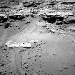 Nasa's Mars rover Curiosity acquired this image using its Left Navigation Camera on Sol 606, at drive 1124, site number 31