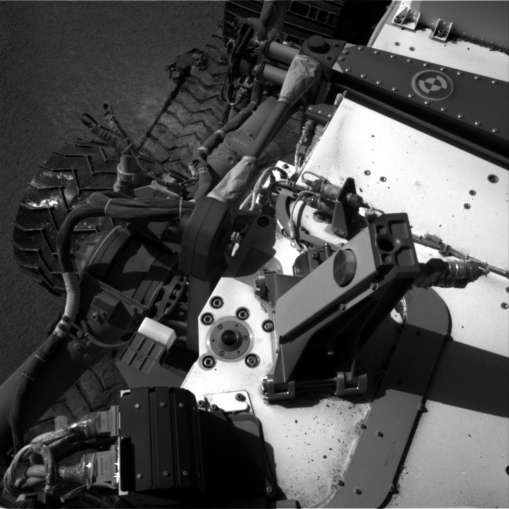 Nasa's Mars rover Curiosity acquired this image using its Right Navigation Camera on Sol 606, at drive 1184, site number 31