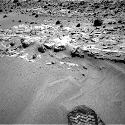 Nasa's Mars rover Curiosity acquired this image using its Right Navigation Camera on Sol 609, at drive 1280, site number 31