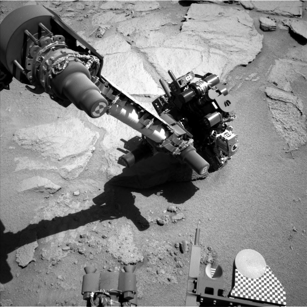 Nasa's Mars rover Curiosity acquired this image using its Left Navigation Camera on Sol 633, at drive 0, site number 32