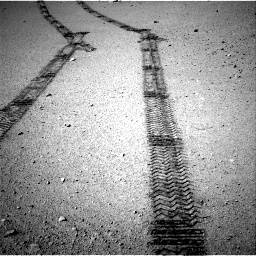 Nasa's Mars rover Curiosity acquired this image using its Right Navigation Camera on Sol 634, at drive 282, site number 32