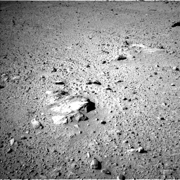 Nasa's Mars rover Curiosity acquired this image using its Left Navigation Camera on Sol 646, at drive 1312, site number 33