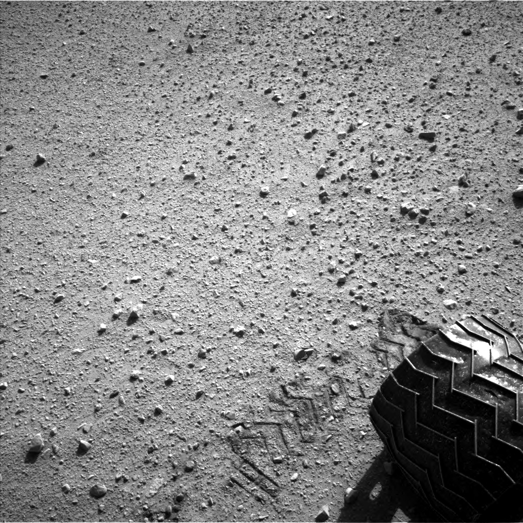 Nasa's Mars rover Curiosity acquired this image using its Left Navigation Camera on Sol 658, at drive 238, site number 35