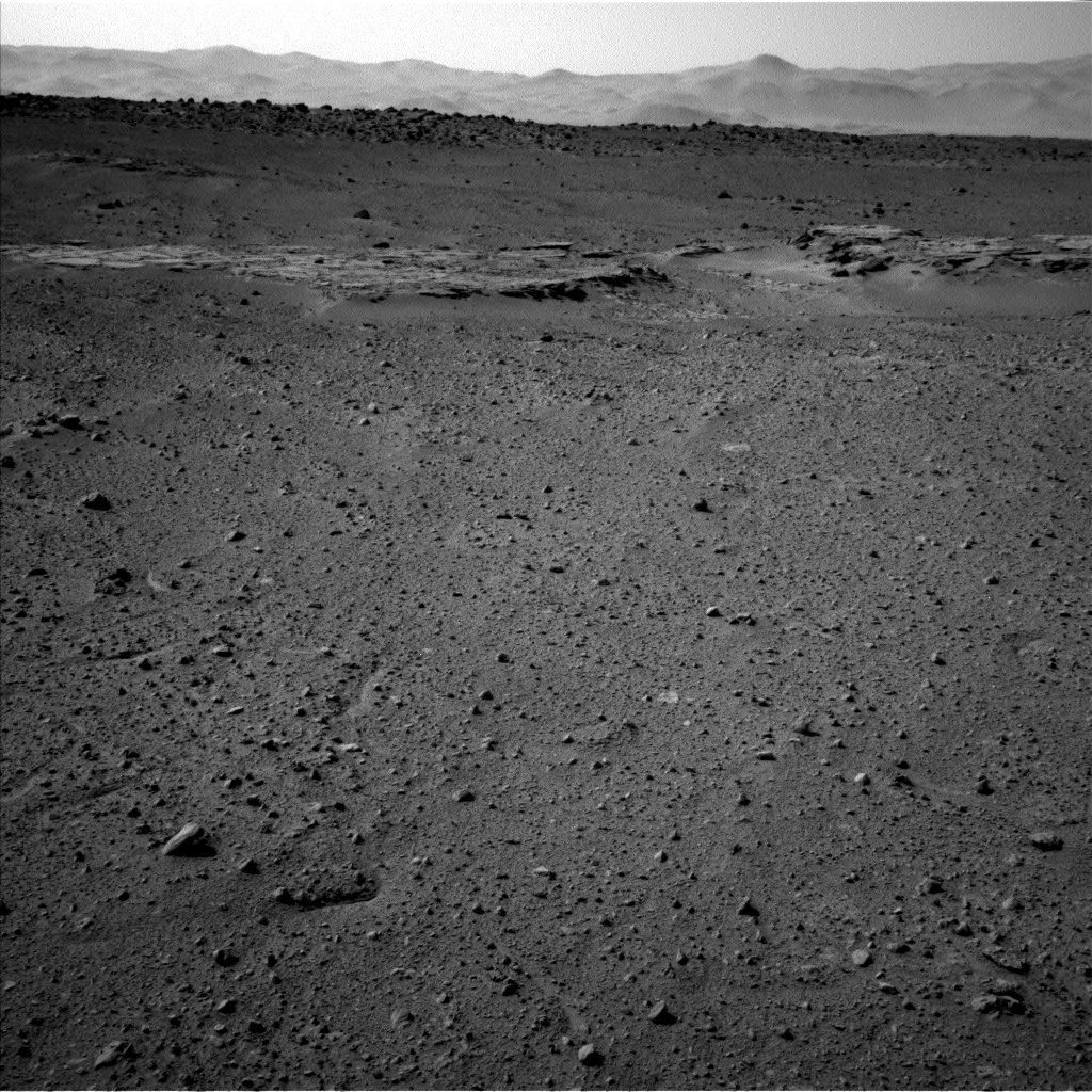 Nasa's Mars rover Curiosity acquired this image using its Left Navigation Camera on Sol 661, at drive 998, site number 35