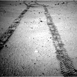 Nasa's Mars rover Curiosity acquired this image using its Left Navigation Camera on Sol 663, at drive 156, site number 36