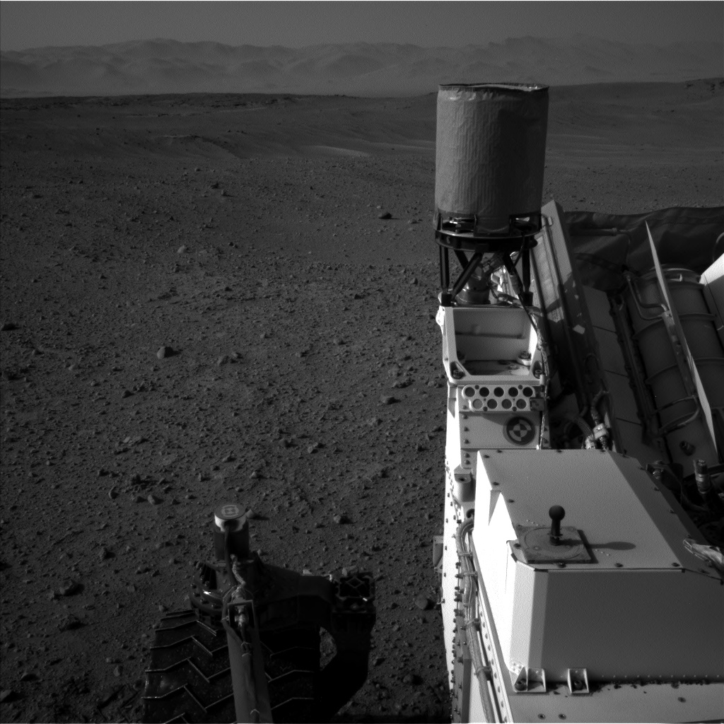 Nasa's Mars rover Curiosity acquired this image using its Left Navigation Camera on Sol 670, at drive 1070, site number 37