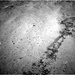 Nasa's Mars rover Curiosity acquired this image using its Left Navigation Camera on Sol 672, at drive 1554, site number 37