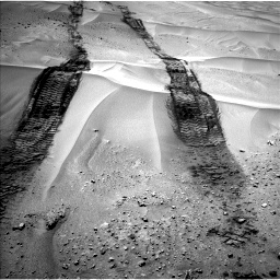 Nasa's Mars rover Curiosity acquired this image using its Left Navigation Camera on Sol 672, at drive 1758, site number 37