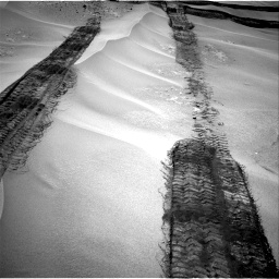 Nasa's Mars rover Curiosity acquired this image using its Right Navigation Camera on Sol 676, at drive 166, site number 38