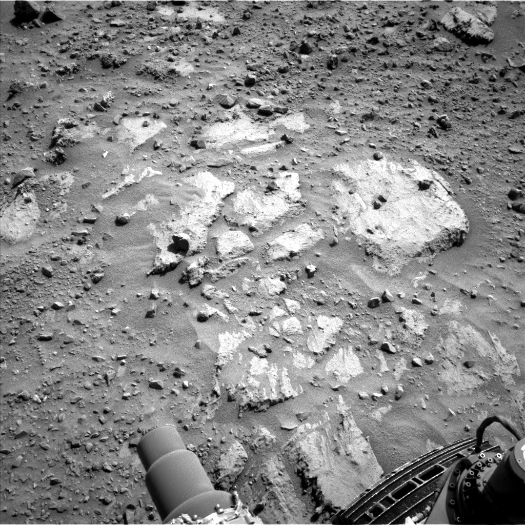 Nasa's Mars rover Curiosity acquired this image using its Left Navigation Camera on Sol 688, at drive 444, site number 39