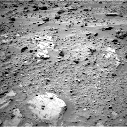 Nasa's Mars rover Curiosity acquired this image using its Left Navigation Camera on Sol 689, at drive 450, site number 39
