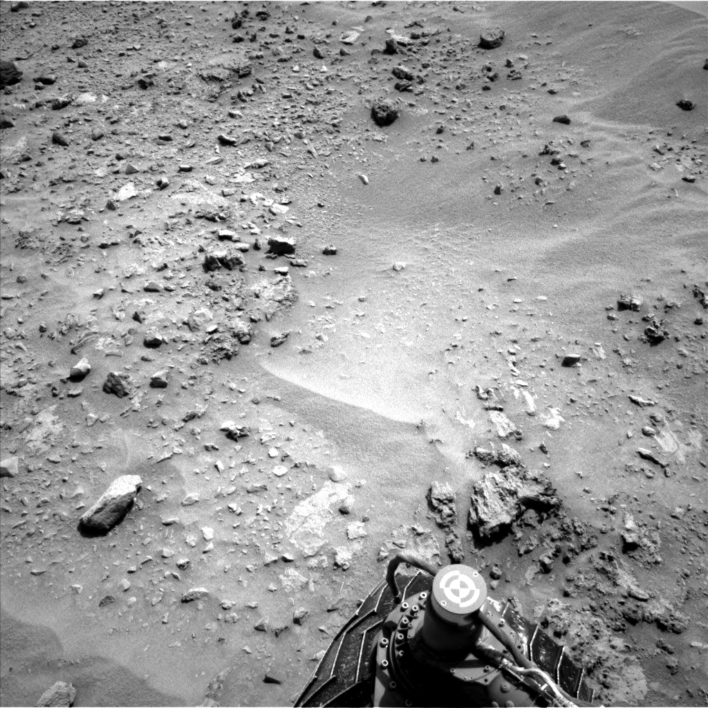 Nasa's Mars rover Curiosity acquired this image using its Left Navigation Camera on Sol 689, at drive 516, site number 39