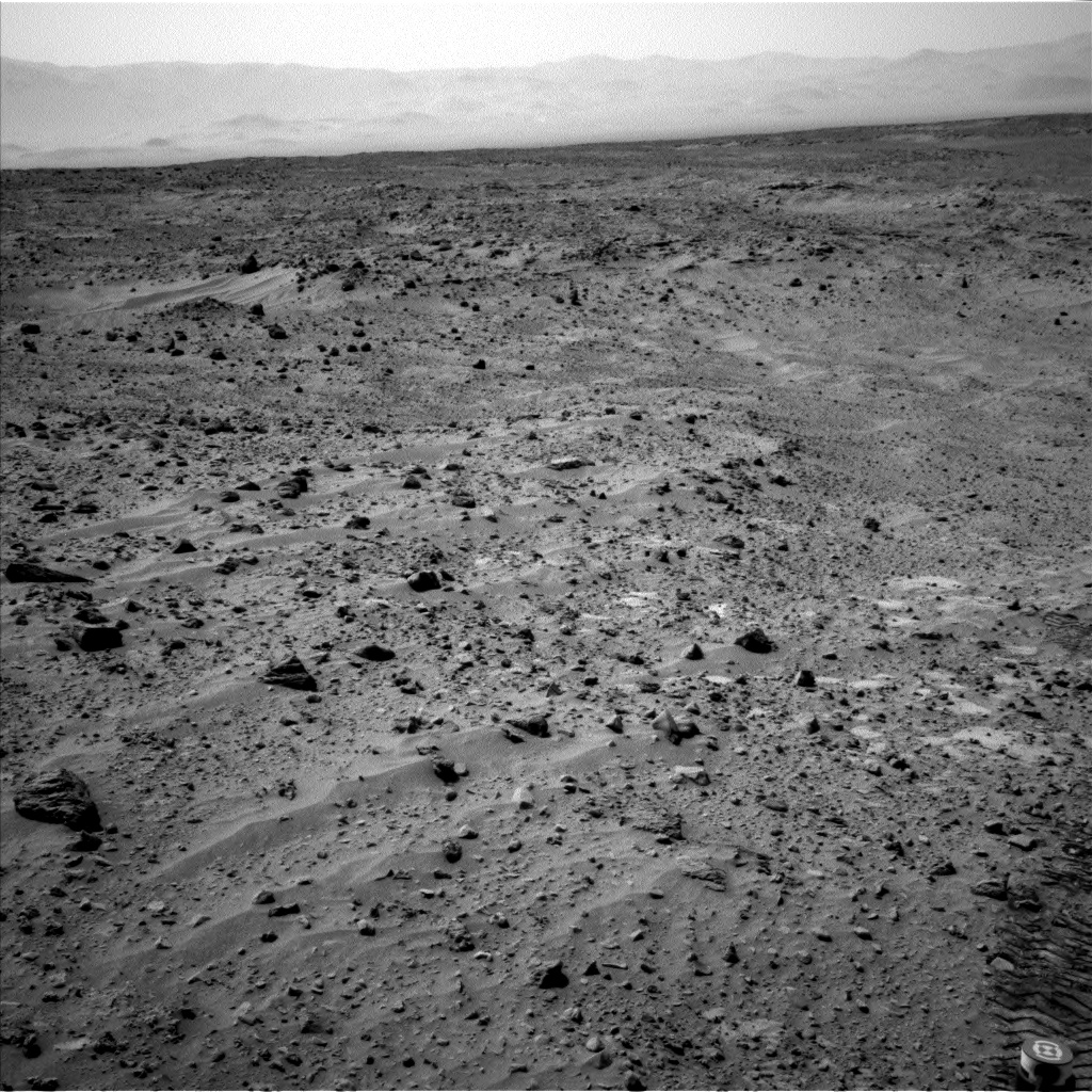 Nasa's Mars rover Curiosity acquired this image using its Left Navigation Camera on Sol 689, at drive 516, site number 39