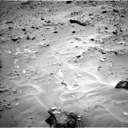 Nasa's Mars rover Curiosity acquired this image using its Left Navigation Camera on Sol 690, at drive 582, site number 39