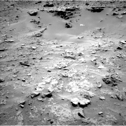 Nasa's Mars rover Curiosity acquired this image using its Left Navigation Camera on Sol 690, at drive 648, site number 39