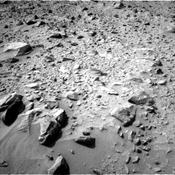 Nasa's Mars rover Curiosity acquired this image using its Left Navigation Camera on Sol 692, at drive 1122, site number 39