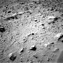 Nasa's Mars rover Curiosity acquired this image using its Right Navigation Camera on Sol 692, at drive 1140, site number 39