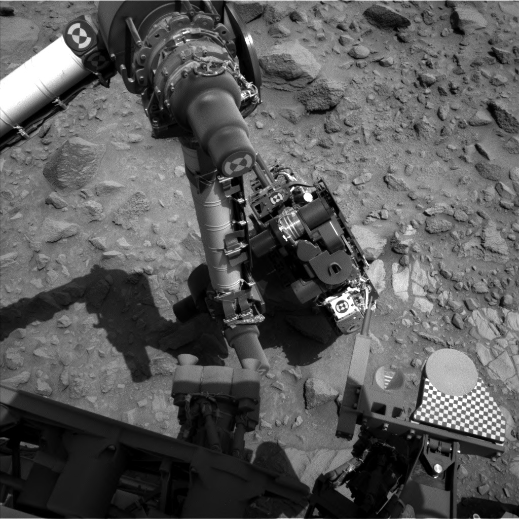 Nasa's Mars rover Curiosity acquired this image using its Left Navigation Camera on Sol 694, at drive 1176, site number 39