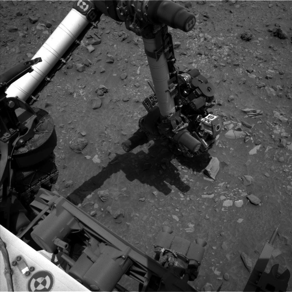 Nasa's Mars rover Curiosity acquired this image using its Left Navigation Camera on Sol 696, at drive 1396, site number 39